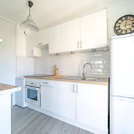 Confortable 2 Pieces 54 M2 Proche De La