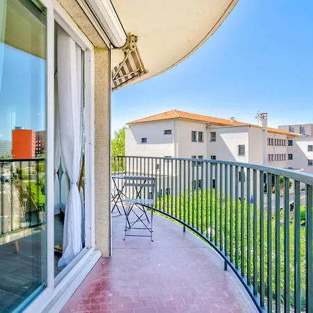 Confortable 2 Pieces 54 M2 Proche De La * Nizza