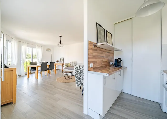 Confortable 2 Pièces 54 M2 Proche De La * Nice